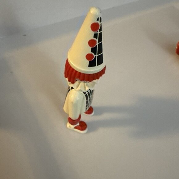 Vintage 1974 Playmobil Geobra Special Clown Pierrot Figure Red Hair. Pre-owned. - Picture 5 of 5